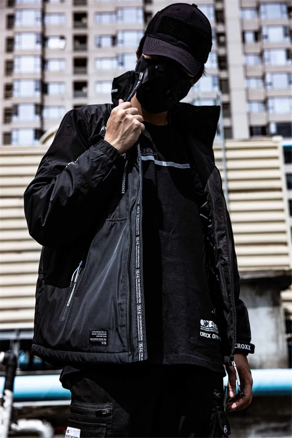 CROXX OFFICIAL Dark Matter Padded Windbreaker